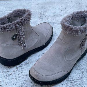 Khombo Women Boot Leather Upper Faux Fur Shoes IRIS Cream ALL Weather Size 7M